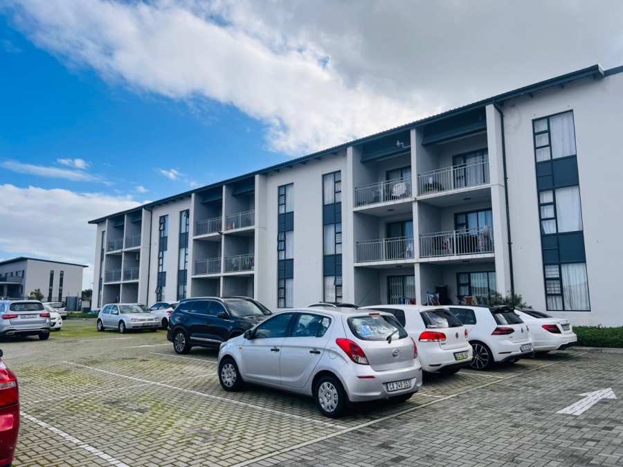 2 Bedroom Property for Sale in Parklands Western Cape